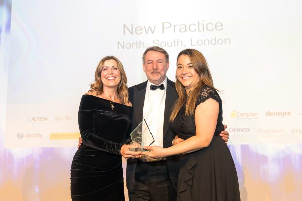 Last Friday we celebrated the very best in all fields in dentistry at the 2022 Private Dentistry Awards. Take a look at the winners…