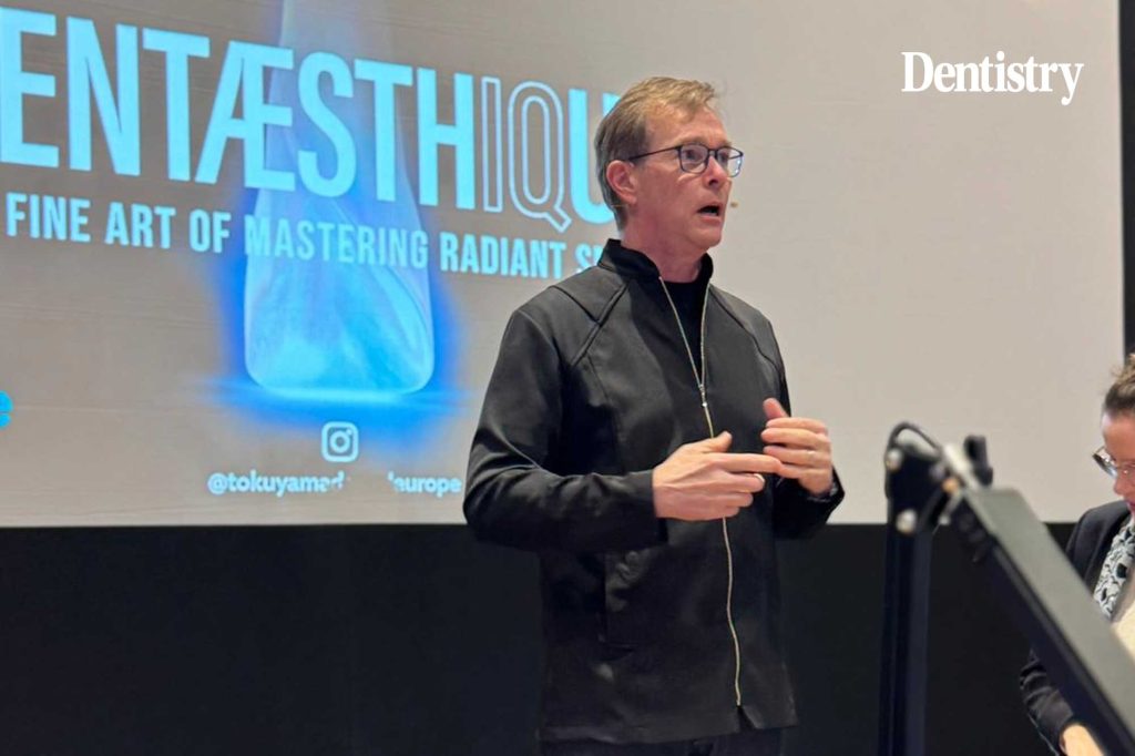 Dr Newton Fahl lights up London at record-breaking congress