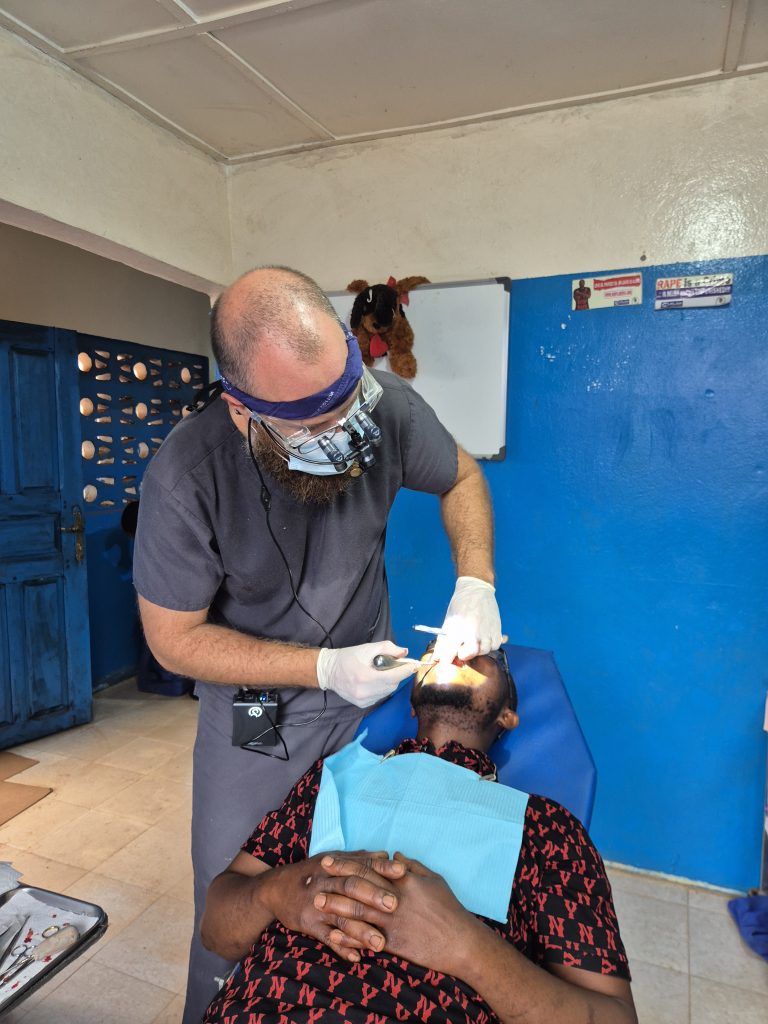dental loupes camera liberia