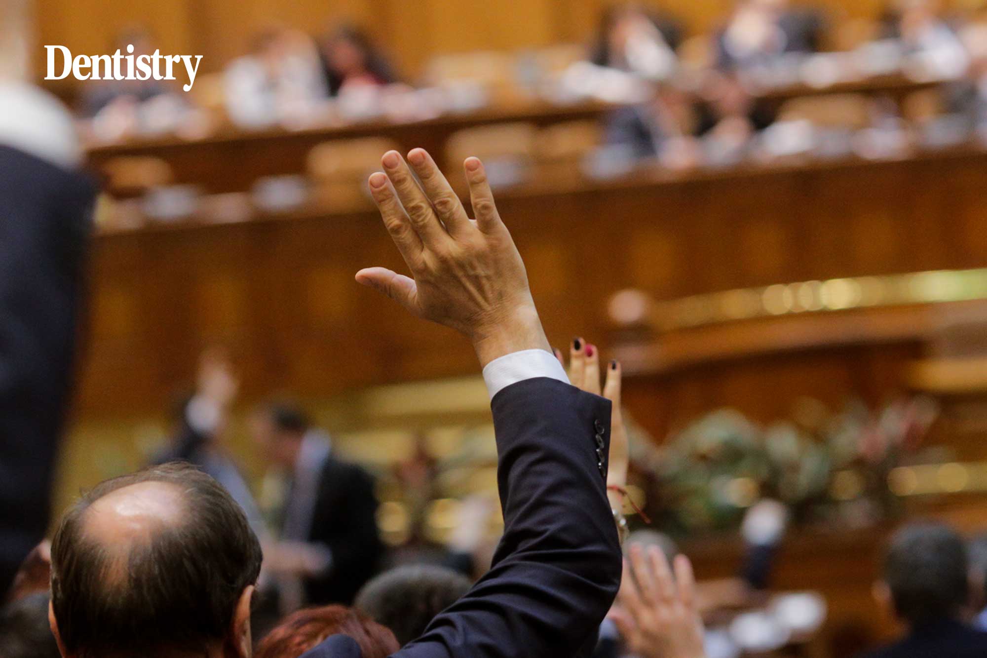 650 MPs, 12 replies: a dental survey full of cavities