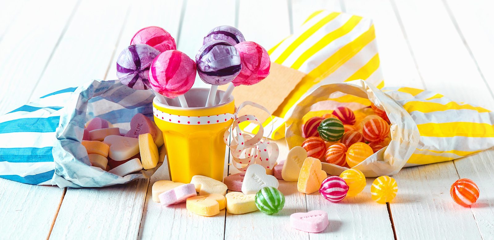Sugary food and sweet packets should carry health warnings, medics say -  Dentistry.co.uk
