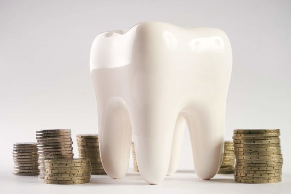 A group of dental associations have clubbed together and called on government action for mixed and private services